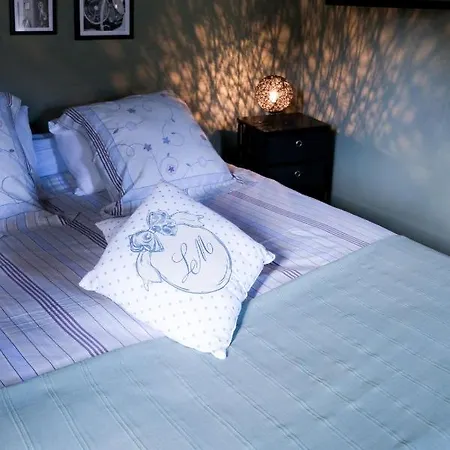 Au Nid De Caroline 4 Etoiles * Арет